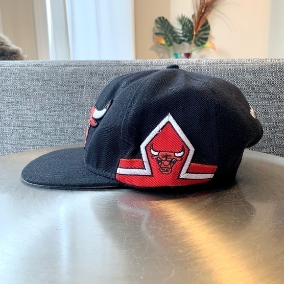 𝅺Mitchell & Ness Chicago Bulls snapback baseball hat hardwood classics nba cap - Picture 3 of 7